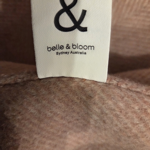 Chic Double-Breasted Blush Coloured Women's Pea Coat - Picture 4 of 7